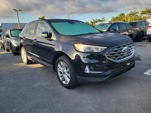 2020 Ford Edge Titanium
