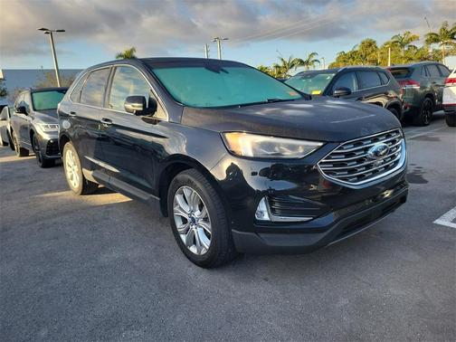 2020 Ford Edge Titanium