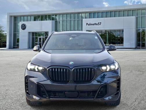 Carbon Black Metallic 2025 BMW X5 sDrive40i