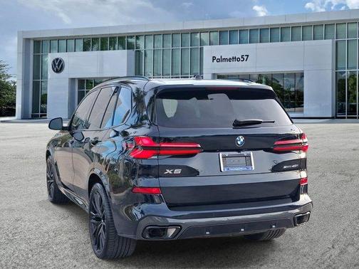 Carbon Black Metallic 2025 BMW X5 sDrive40i