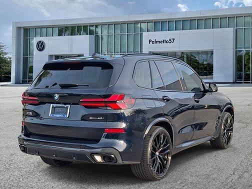 Carbon Black Metallic 2025 BMW X5 sDrive40i