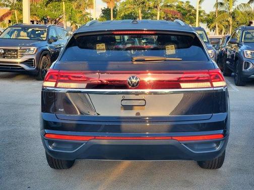 2026 Volkswagen Atlas Cross Sport 2.0T SE