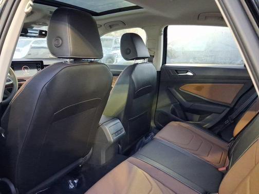 Deep Black Pearl Effect 2026 Volkswagen Jetta 1.5T SEL