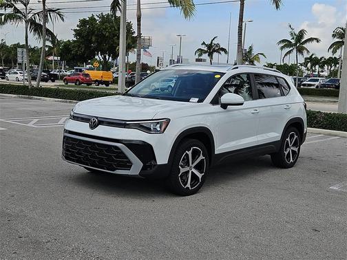 2025 Volkswagen Taos 1.5T SEL