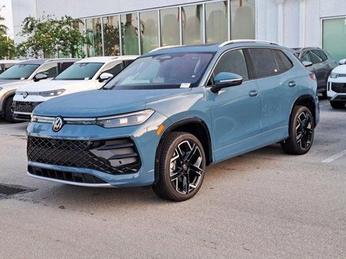 2026 Volkswagen Tiguan 2.0T SEL R-Line