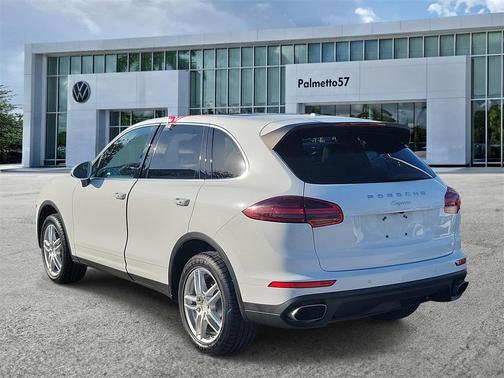 2018 Porsche Cayenne Base