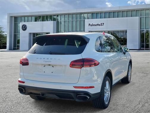 2018 Porsche Cayenne Base