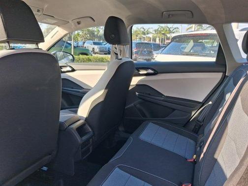Pure White 2026 Volkswagen Taos 1.5T S
