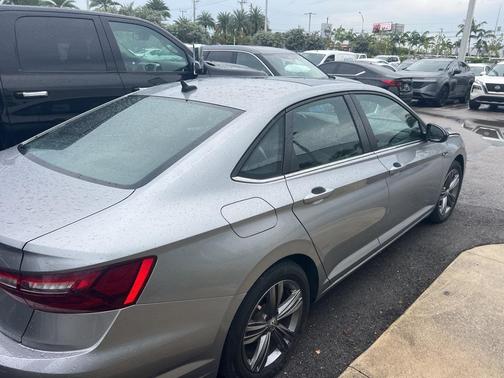 2021 Volkswagen Jetta 1.4T R-Line