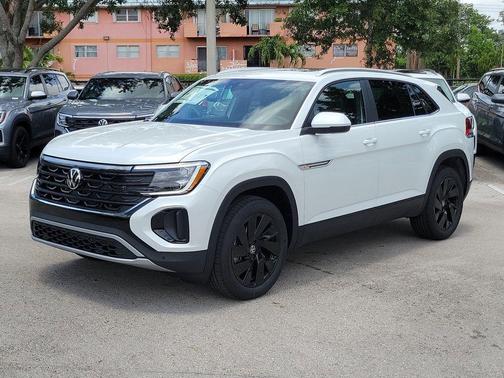 Opal White Pearl 2026 Volkswagen Atlas Cross Sport 2.0T SE W/TECHNOLOGY