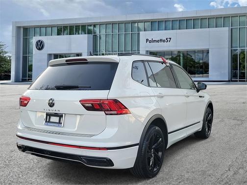 2024 Volkswagen Tiguan 2.0T SE R-Line Black