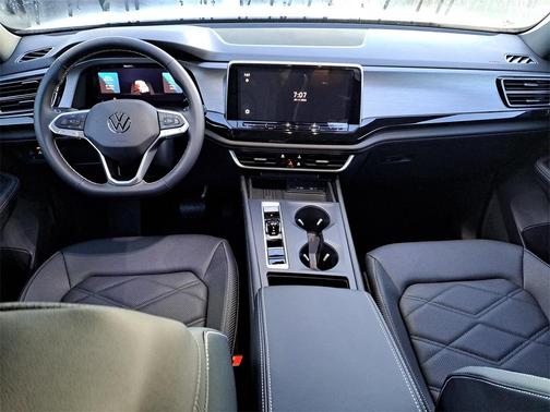 2026 Volkswagen Atlas Cross Sport 2.0T SE