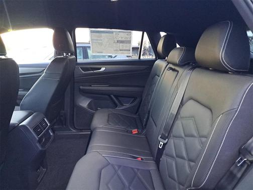 2026 Volkswagen Atlas Cross Sport 2.0T SE