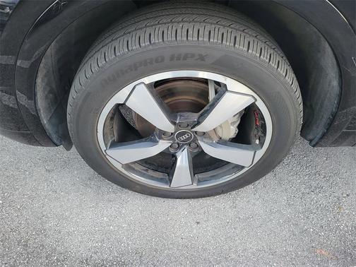 2022 Audi Q5 45 S line quattro Premium