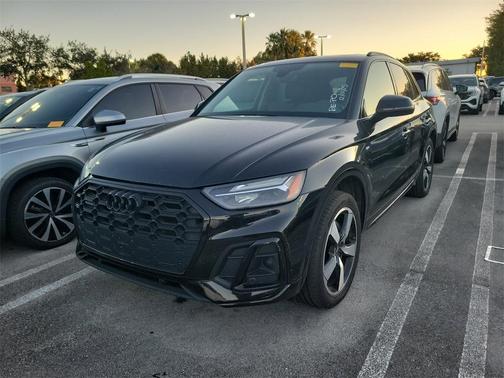 2022 Audi Q5 45 S line quattro Premium