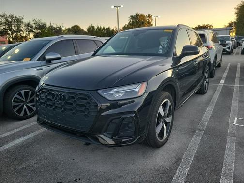 2022 Audi Q5 45 S line quattro Premium