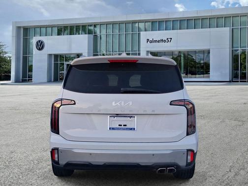 Glacial White Pearl 2024 Kia Telluride EX