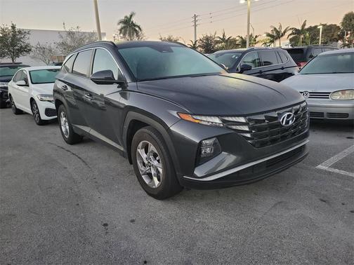 2023 Hyundai TUCSON SEL