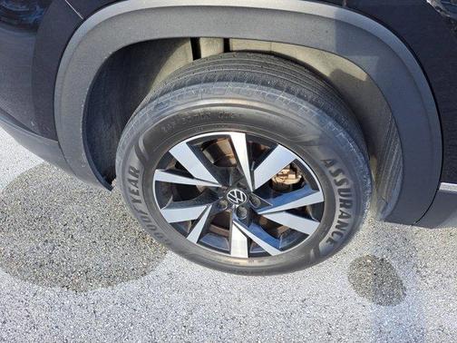 2023 Volkswagen Atlas Cross Sport 2.0T SE