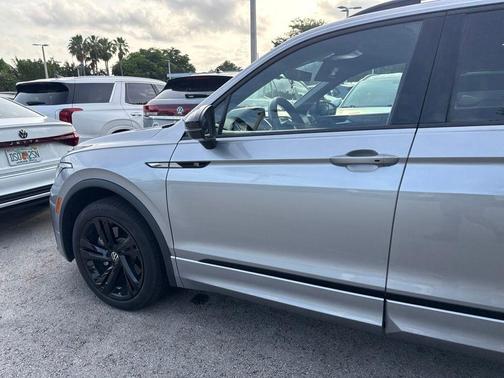 Pyrite Silver Metallic 2023 Volkswagen Tiguan 2.0T SE R-Line Black