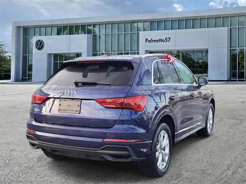 2024 Audi Q3 45 S line Premium