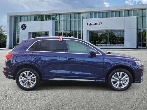 2024 Audi Q3 45 S line Premium