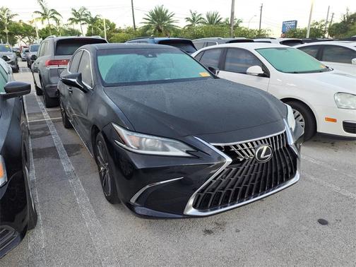 2022 Lexus ES 350 Base