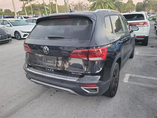 2023 Volkswagen Taos 1.5T SE