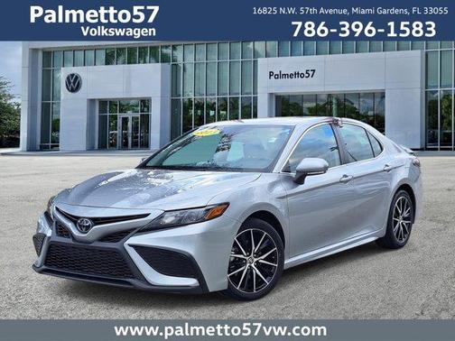 2023 Toyota Camry SE