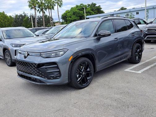 2026 Volkswagen Tiguan 2.0T SE R-Line Black