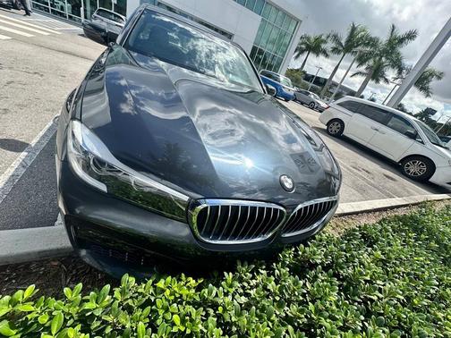 2018 BMW 740 i