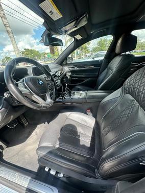 2018 BMW 740 i