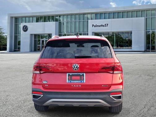 Kings Red 2022 Volkswagen Taos 1.5T SE