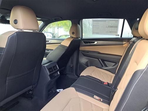 2026 Volkswagen Atlas Cross Sport 2.0T SE