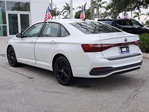 2025 Volkswagen Jetta 1.5T SE