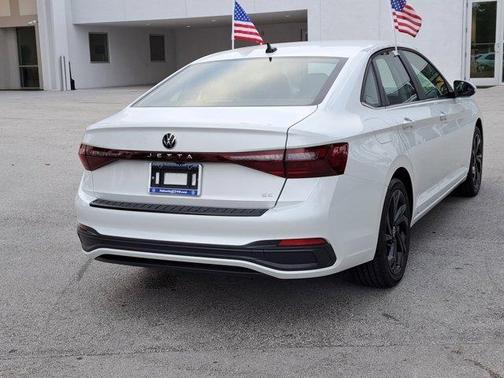 2025 Volkswagen Jetta 1.5T SE