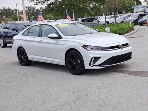 2025 Volkswagen Jetta 1.5T SE