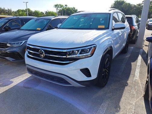 2023 Volkswagen Atlas 3.6L SE w/Technology