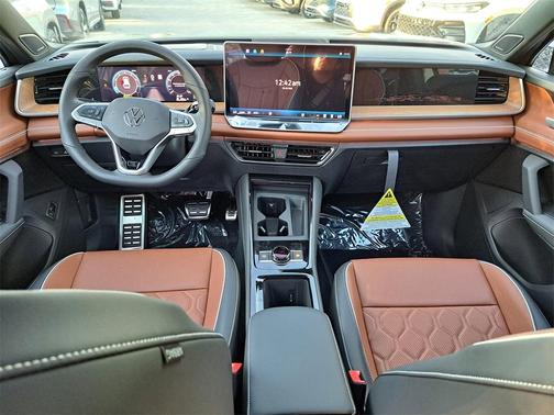 2025 Volkswagen Tiguan 2.0T SEL R-Line