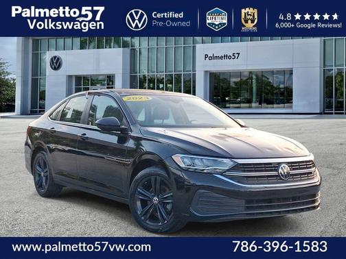 Deep Black Pearl Effect 2023 Volkswagen Jetta 1.5T SE