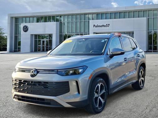 Pyrite Silver Metallic 2025 Volkswagen Tiguan 2.0T SE
