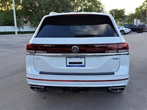 2026 Volkswagen Atlas 2.0T SEL Premium R-Line