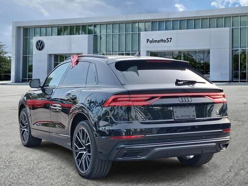 Mythos Black Metallic 2023 Audi Q8 55 Premium Plus