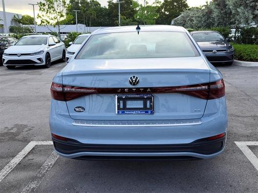 2025 Volkswagen Jetta 1.5T SE