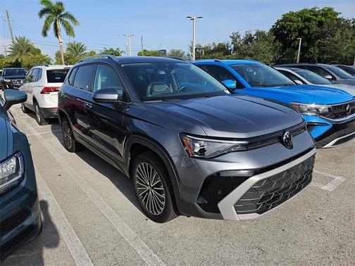 2025 Volkswagen Taos 1.5T SE