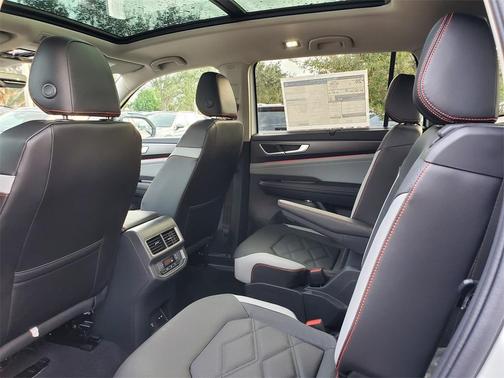 2026 Volkswagen Atlas PEAK EDITION