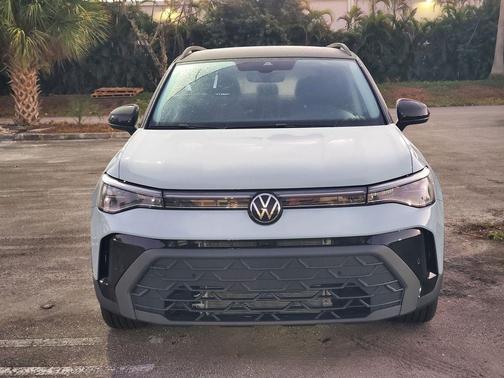 Gray 2026 Volkswagen Taos 1.5T SE Black