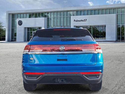 Kingfisher Blue 2024 Volkswagen Atlas Cross Sport 2.0T SE w/Technology