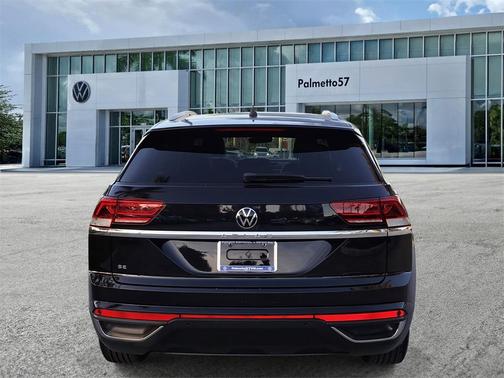 2022 Volkswagen Atlas Cross Sport 2.0T SE w/Technology