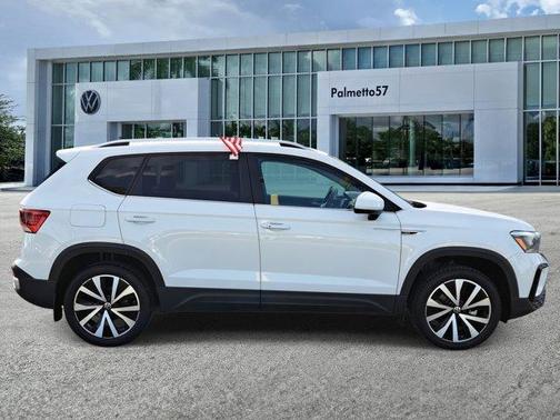 2024 Volkswagen Taos 1.5T SE